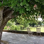 Le Clos De La Tuiliere بيت ضيافة غراينا