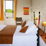 Le Clos De La Tuiliere بيت ضيافة *