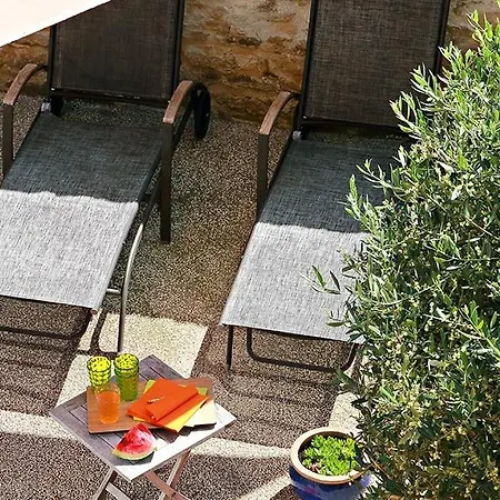 Le Clos De La Tuiliere Guest house *
