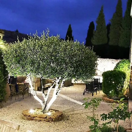 Pensjonat Le Clos De La Tuiliere Grignan